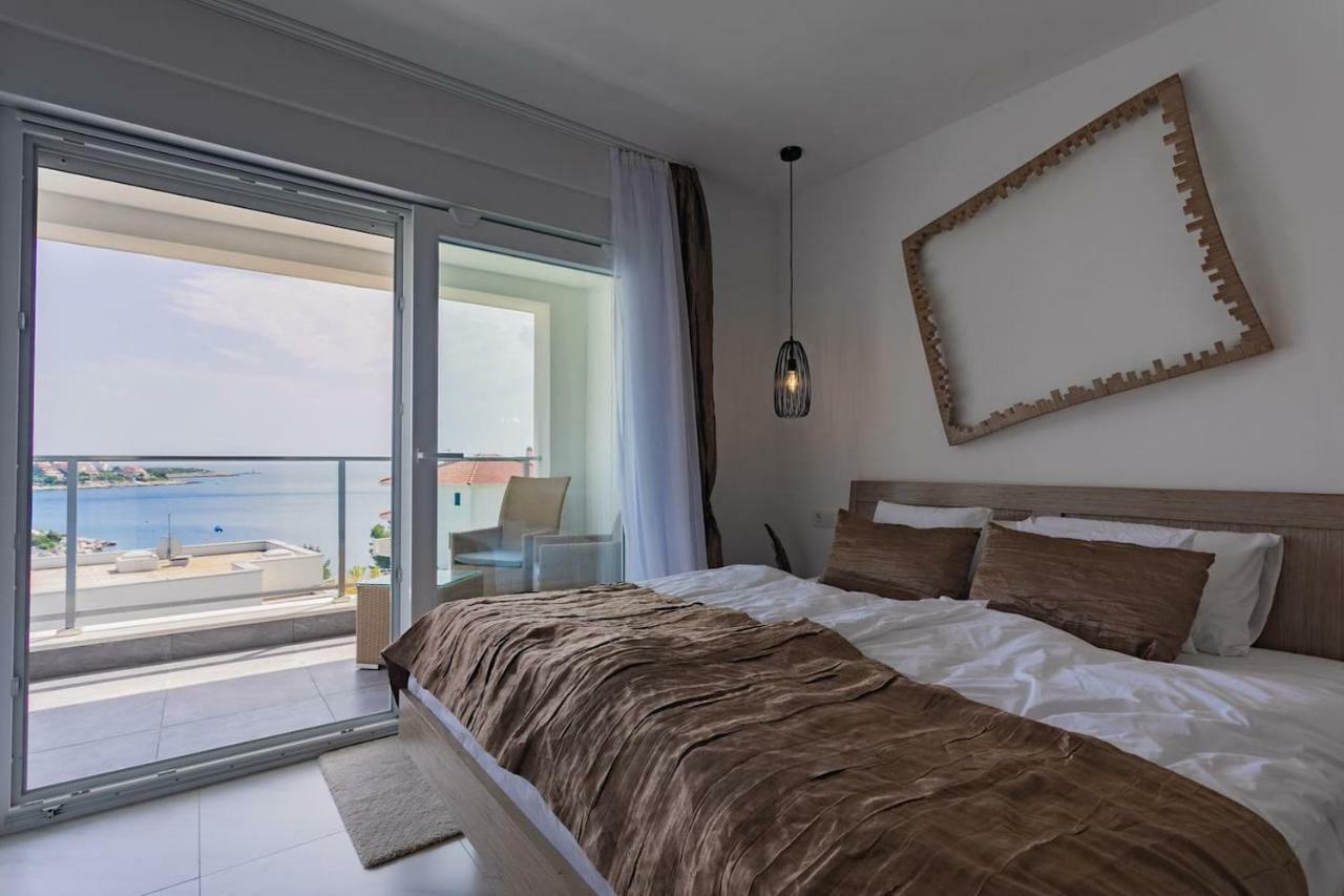 Villa Compass; Luxury Experience In Natural Bay. Ražanj Екстериор снимка