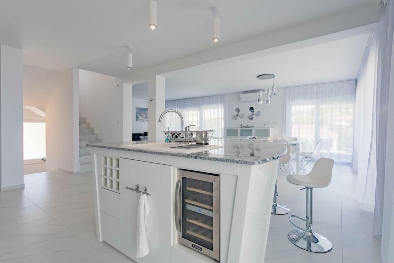 Villa Compass; Luxury Experience In Natural Bay. Ražanj Екстериор снимка